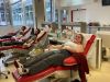 Schueler-beim-Blutspenden